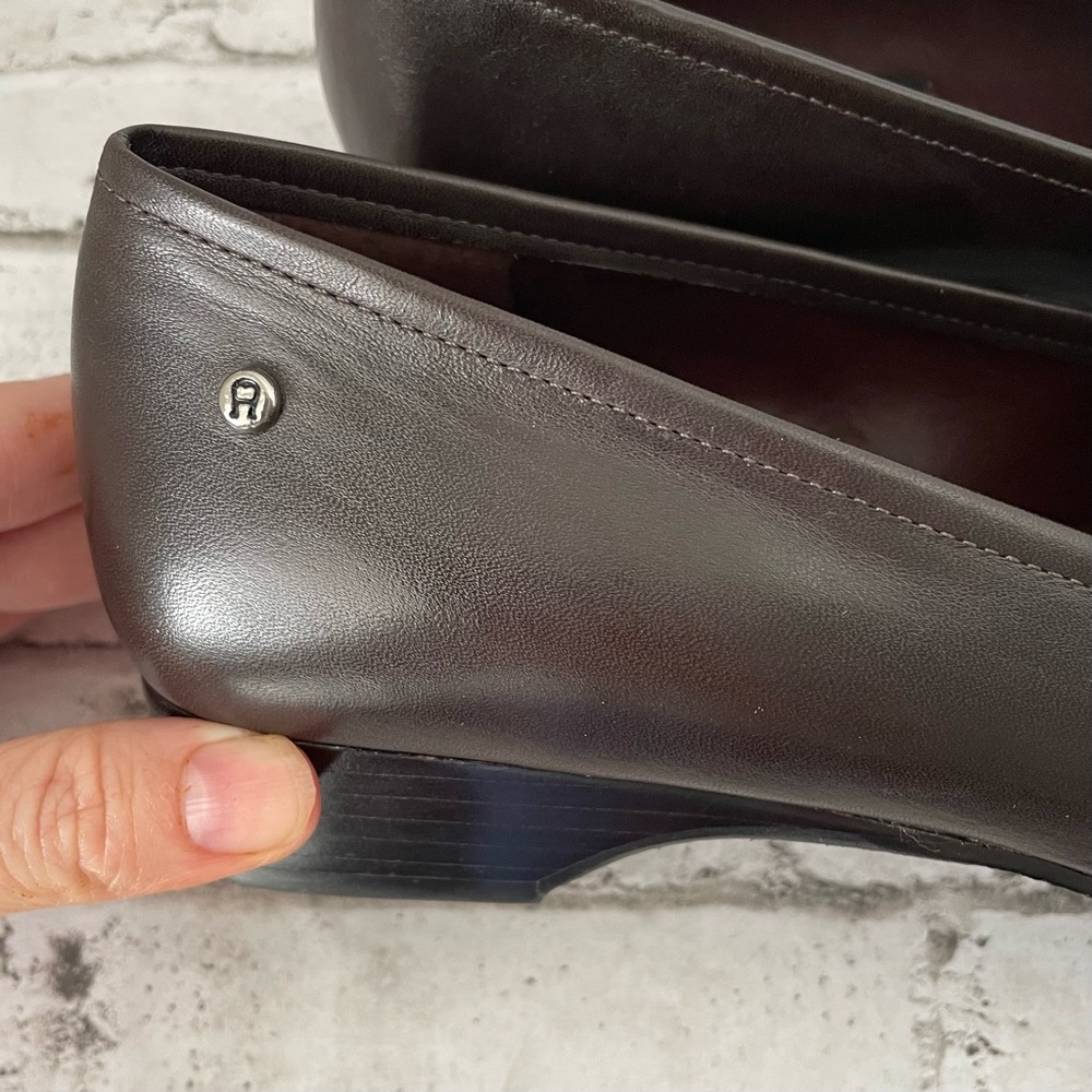 Etienne Aigner Women’s Leather Slip On Brown Loafers Old Money Preppy Size 9M - Picture 11 of 16